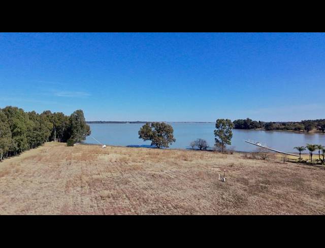 4 BEDROOM HOUSE FOR SALE IN VAAL MARINA